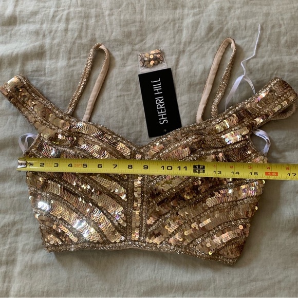 SHERRI HILL GOLD SEQUIN DRESS - Picture 3 of 9